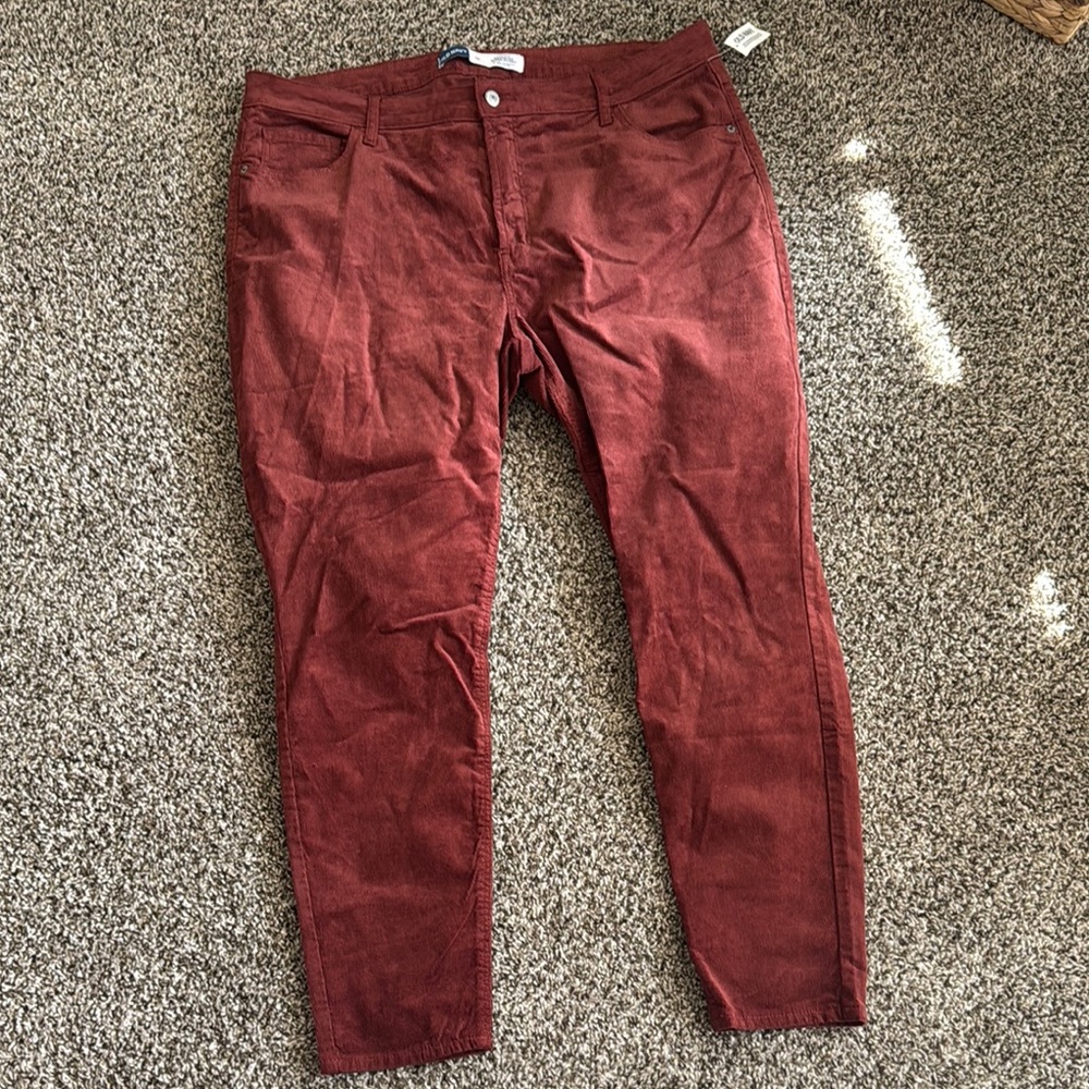 NWT - Old Navy Burgundy Corduroy Pants. Size 18.